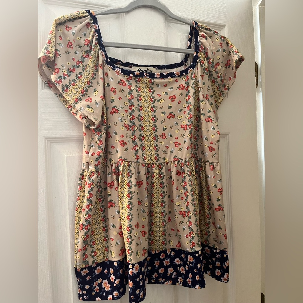 Floral Print Blouse with Short Sleeves